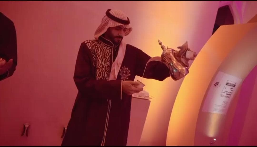 قهوجي وصبابين أفضل خدمات الضيافة العربية للمناسبات